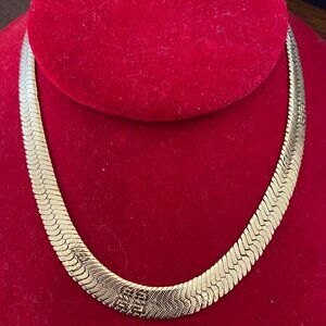 Vintage 80s Givenchy logo embossed heavy herringbone goldtone chain necklace